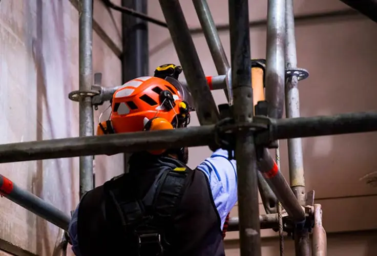 Montaje de estructuras tubulares