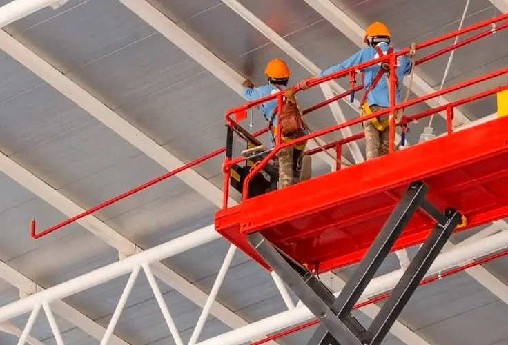 Operadores de aparatos elevadores