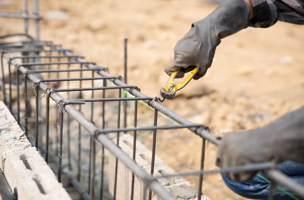 Riesgos laborales encofradores - Curso Construcción